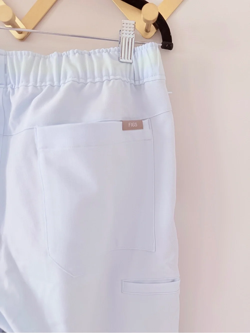FIGS Naga Jogger Scrub Pants in Open Skies PO# 5544
